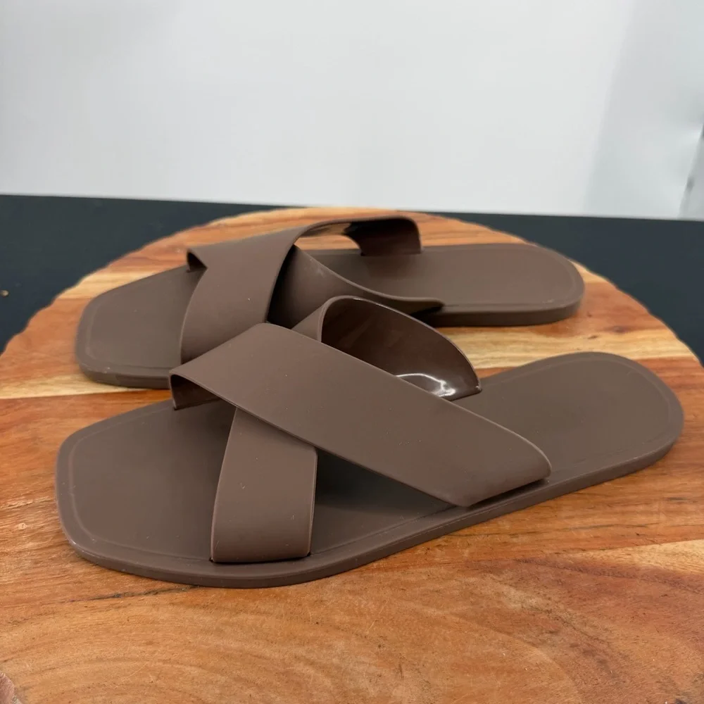 Steve Madden Horizon slide‎ sandals crisscross straps flat sole sz 9 brown